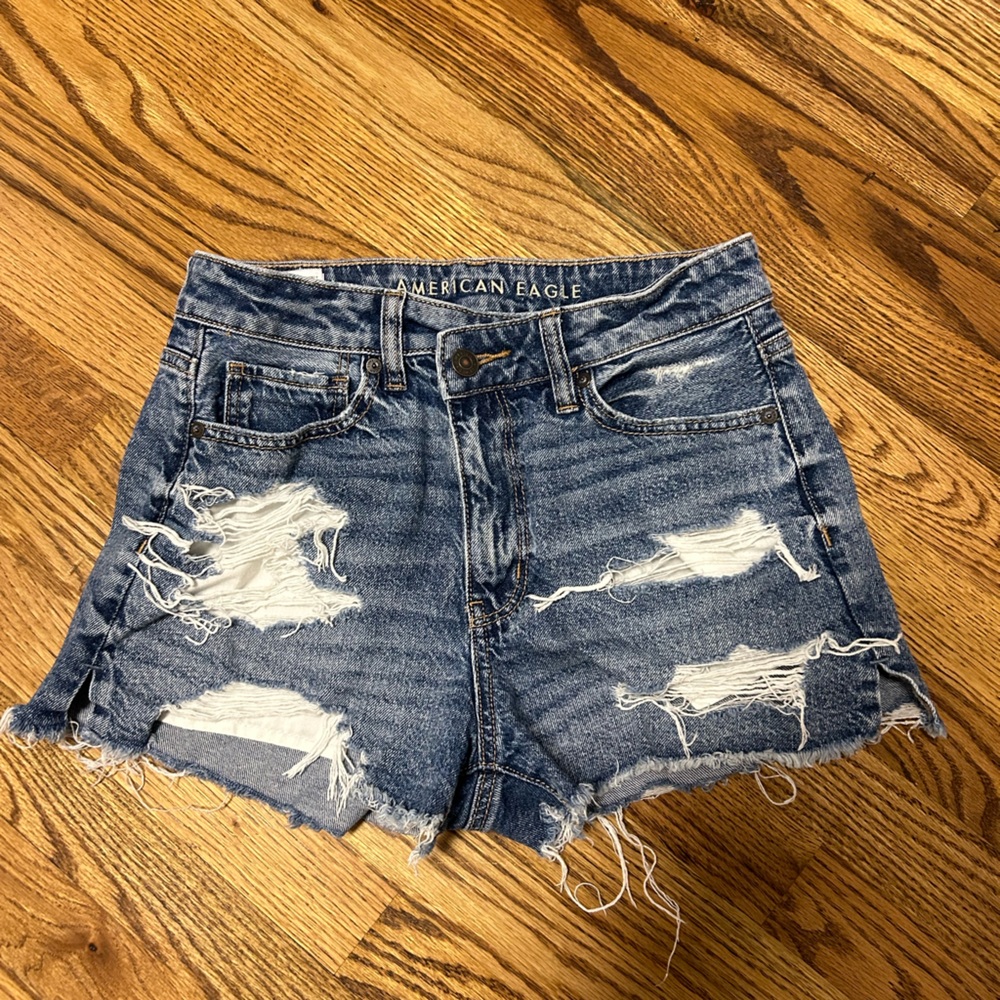 American Eagle denim shorts size 4